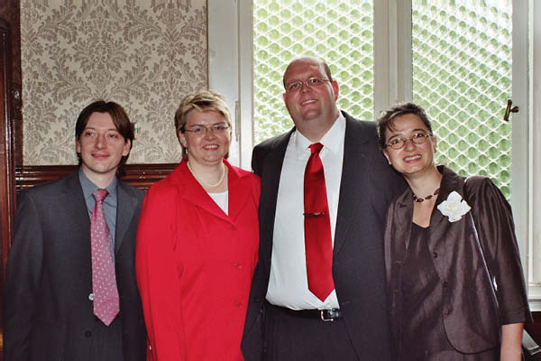 imm024_25